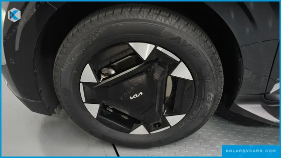 KIA CARNIVAL HEV 9SEATER NOBLESS