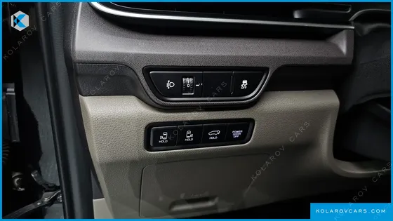 KIA CARNIVAL HEV 9SEATER NOBLESS