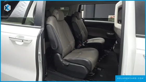 KIA CARNIVAL HEV 9 SEATER PRESTIGE