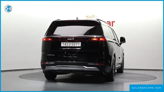 KIA CARNIVAL DIESEL 11-SEATER NOBLESSE
