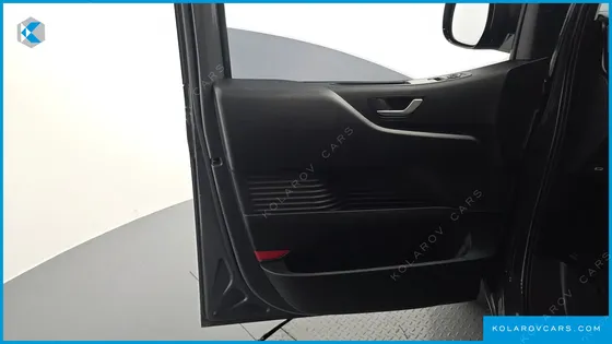 HYUNDAI STARIA L3.5 CARGO 5-SEATER