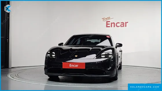 PORSCHE TAYCAN BASE