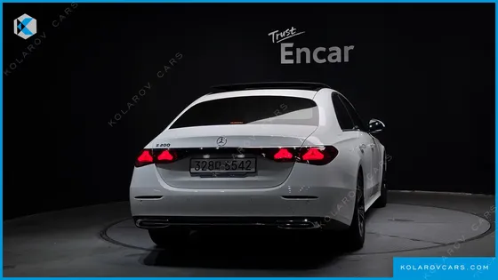 MERCEDES E-CLASS E200 AVANTGARDE