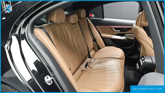 MERCEDES E-CLASS E300 4MATIC AMG LINE