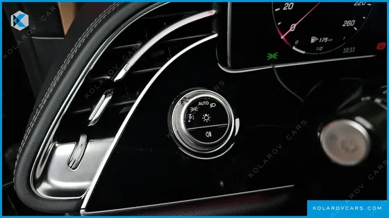 MERCEDES E-CLASS E300 4MATIC AMG LINE