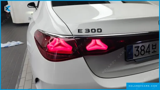 MERCEDES E-CLASS E300 4MATIC AMG LINE