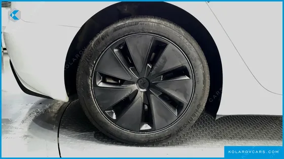 TESLA MODEL 3 RWD
