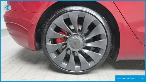 TESLA MODEL 3 LONG RANGE AWD