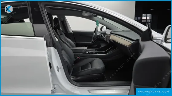 TESLA MODEL 3 LONG RANGE AWD