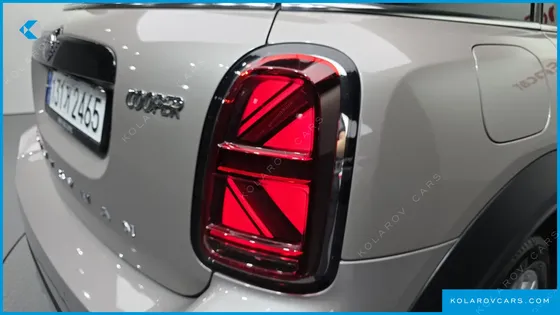 MINI COUNTRYMAN CLASSIC PLUS LAUNCH PACK