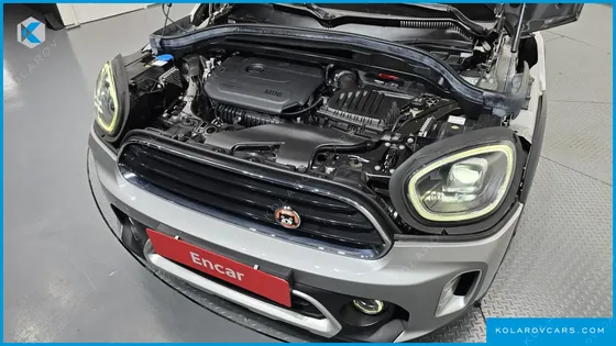 MINI COUNTRYMAN CLASSIC PLUS LAUNCH PACK