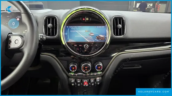 MINI COUNTRYMAN CLASSIC PLUS LAUNCH PACK