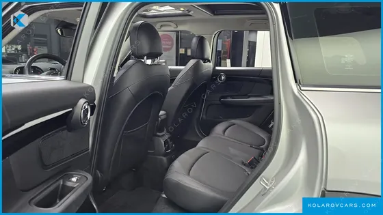 MINI COUNTRYMAN CLASSIC PLUS LAUNCH PACK
