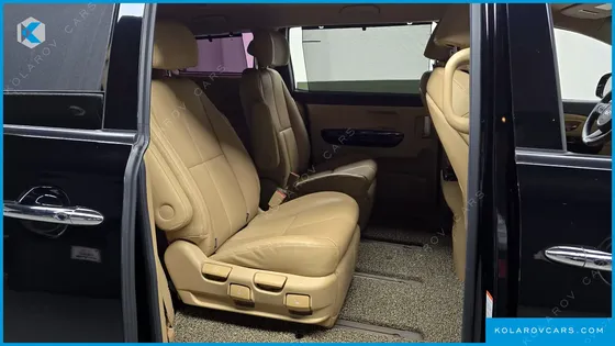 KIA CARNIVAL 7-SEATER LIMOUSINE