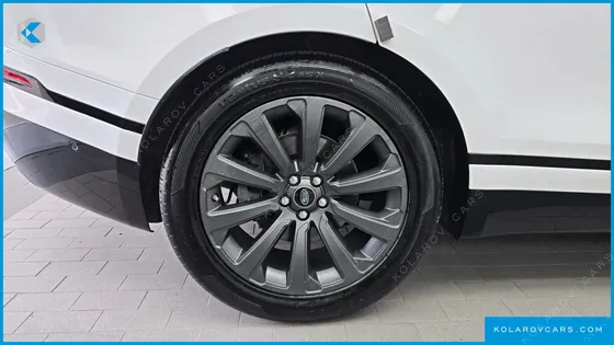LAND ROVER RANGE ROVER VELAR 3.0 D300 R-DYNAMIC SE