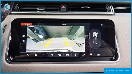 LAND ROVER RANGE ROVER VELAR 3.0 D300 R-DYNAMIC SE