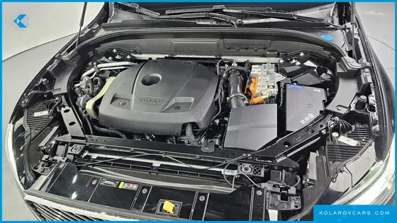 VOLVO XC60 T8 ULTRA BRIGHT