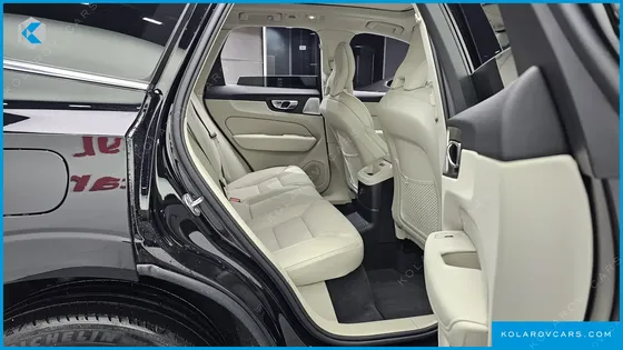 VOLVO XC60 T8 ULTRA BRIGHT