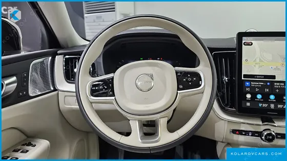 VOLVO XC60 T8 ULTRA BRIGHT