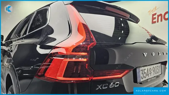 VOLVO XC60 T8 ULTRA BRIGHT