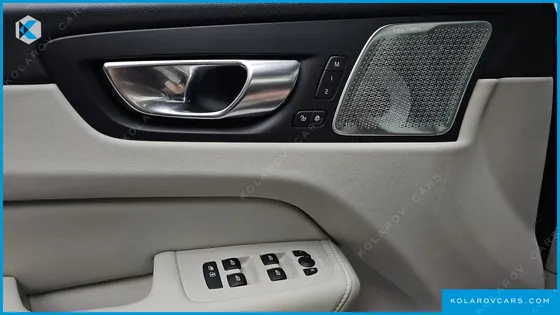 VOLVO XC60 T8 ULTRA BRIGHT