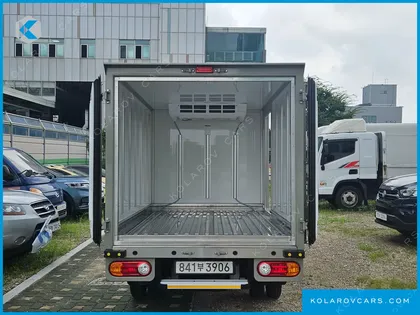 HYUNDAI PORTER II SUPER CABIN LPG