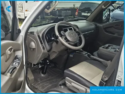 HYUNDAI PORTER II SUPER CABIN LPG