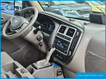 HYUNDAI PORTER II SUPER CABIN LPG