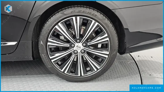 VOLVO S90 B5 ULTRA BRIGHT