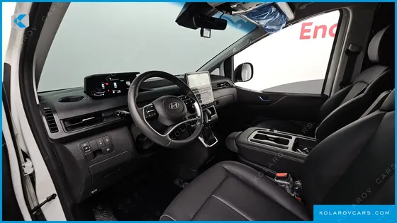 HYUNDAI STARIA L3.5 CARGO 3-SEATER