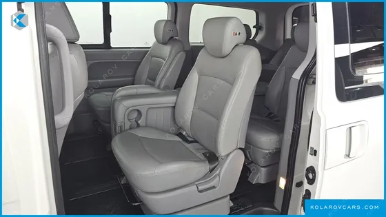 HYUNDAI STAREX WAGON 12-SEATER