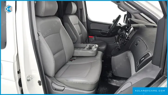 HYUNDAI STAREX WAGON 12-SEATER