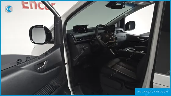 HYUNDAI STARIA TOURER 11-SEATER