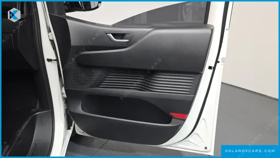 HYUNDAI STARIA TOURER 11-SEATER