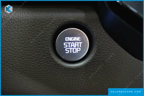KIA CARNIVAL DIESEL 9-SEATER SIGNATURE