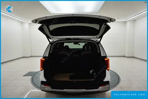 KIA CARNIVAL DIESEL 9-SEATER SIGNATURE