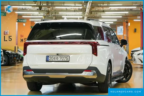 KIA CARNIVAL GASOLINE 9-SEATER SIGNATURE
