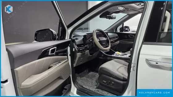 KIA CARNIVAL DIESEL 7-SEATER GRAVITY