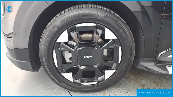 KIA CARNIVAL HEV 4-SEATER HI LIMOUSINE