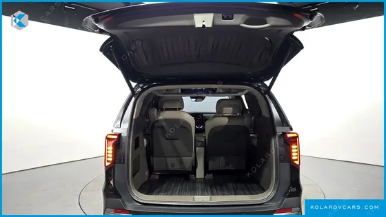 KIA CARNIVAL HEV 4-SEATER HI LIMOUSINE