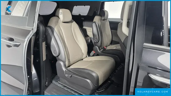 KIA CARNIVAL DIESEL 9-SEATER NOBLESSE