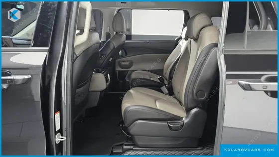 KIA CARNIVAL DIESEL 9-SEATER NOBLESSE