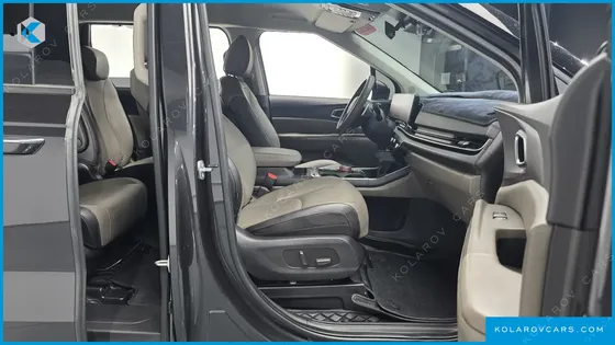 KIA CARNIVAL DIESEL 9-SEATER NOBLESSE