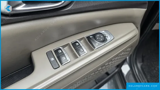 KIA CARNIVAL DIESEL 9-SEATER NOBLESSE