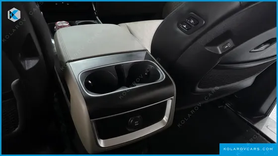 KIA CARNIVAL DIESEL 9-SEATER NOBLESSE