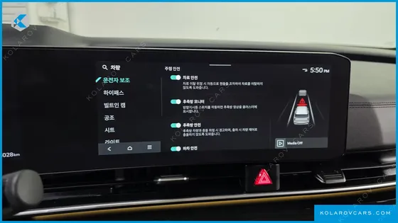 KIA CARNIVAL GASOLINE 9-SEATER GRAVITY
