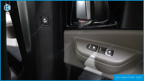 KIA CARNIVAL GASOLINE 9-SEATER GRAVITY