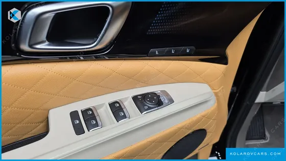 KIA CARNIVAL GASOLINE 9-SEATER HI LIMOUSINE (7-SEATER LIMOUSINE(SPECIAL VEHICLE)