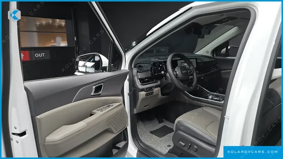 KIA CARNIVAL DIESEL 9-SEATER NOBLESSE