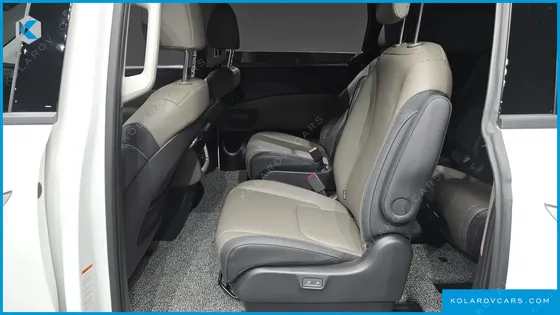 KIA CARNIVAL DIESEL 9-SEATER NOBLESSE